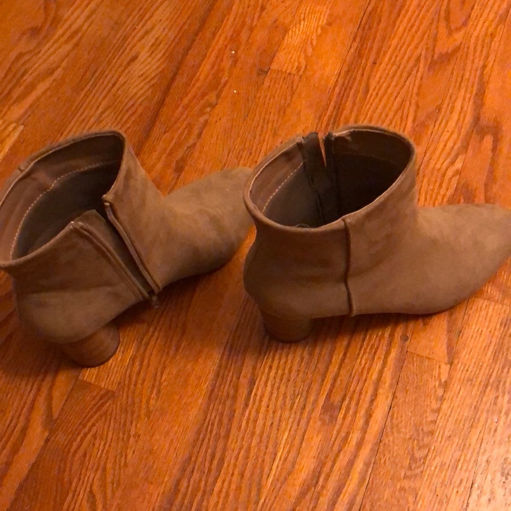 JustFab boots size 9.5